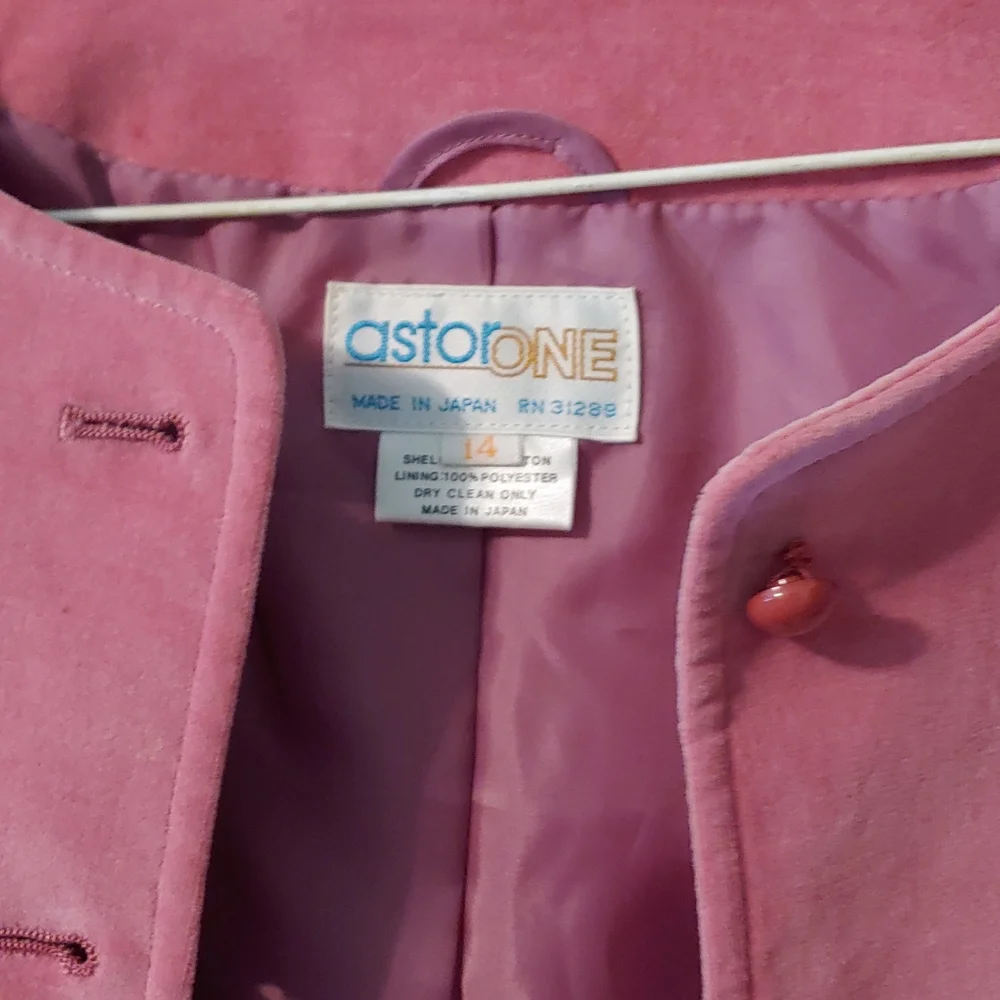 Jacket - Picture 2 of 4